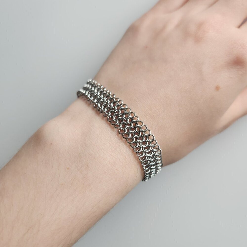 Vintage unique modern medieval dainty silver chain mail bracelet - Picture 3 of 13